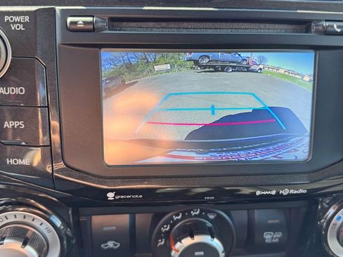 Used 2016 Toyota 4Runner Trail Premium image 11