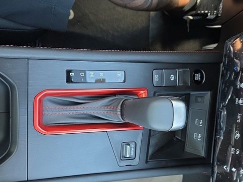 New 2026 Nissan Kicks SR w/ SR Premium Package image 28