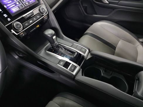Used 2017 Honda Civic Touring image 30