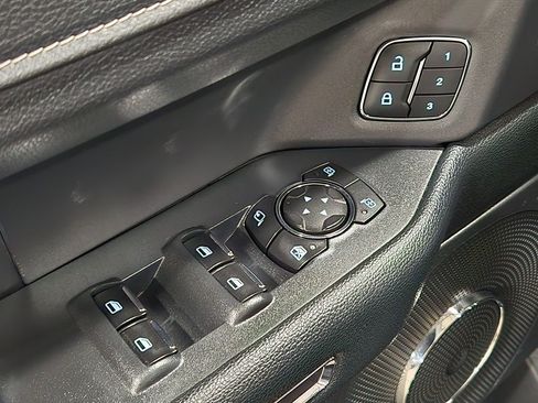 Used 2022 Ford Expedition XLT image 45