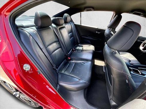 Used 2017 Honda Accord Sport Special Edition image 28