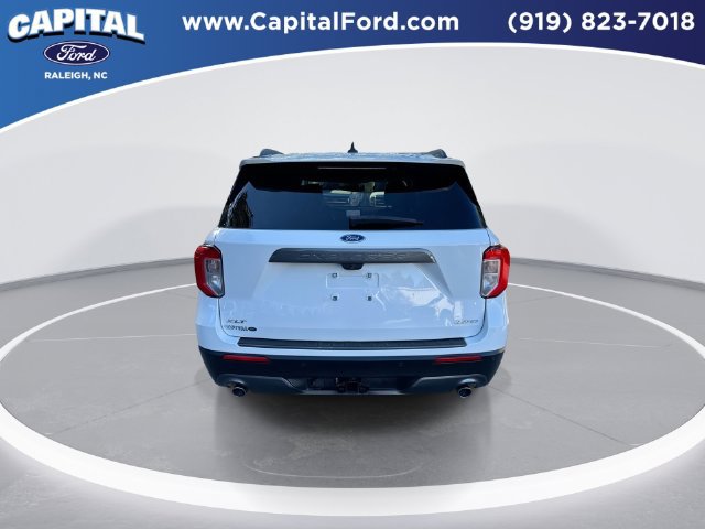 Certified 2021 Ford Explorer XLT w/ Equipment Group 202A AWD/4WD image 7