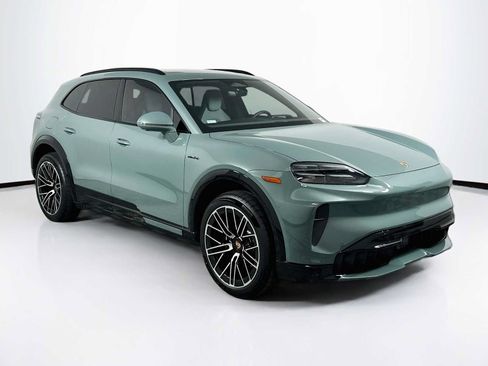 New 2026 Porsche Cayenne Electric AWD/4WD image 7