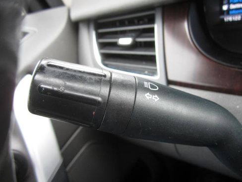 Used 2013 Ford Edge Limited w/ Vision Pkg image 27