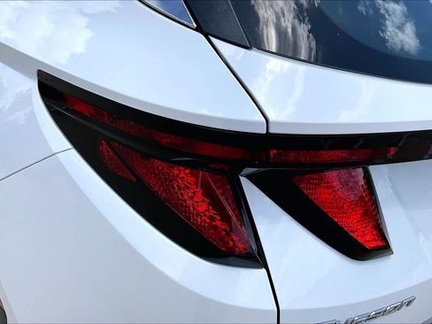 Used 2023 Hyundai Tucson SE AWD/4WD image 28