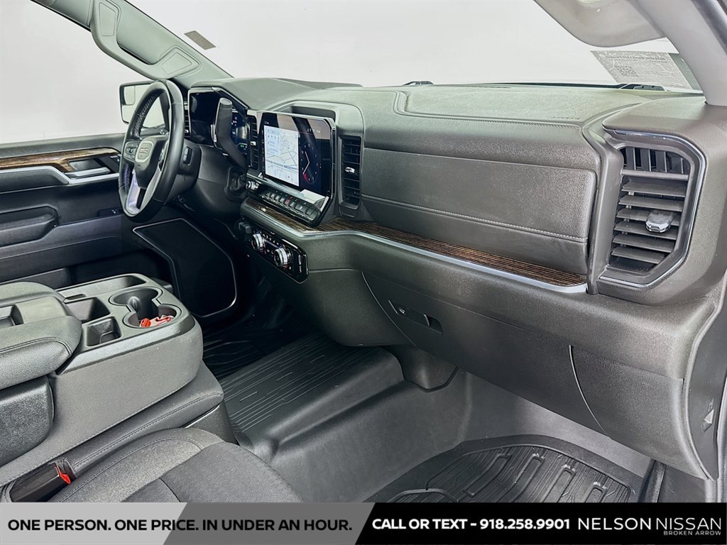 Used 2024 GMC Sierra 1500 Elevation AWD/4WD image 29