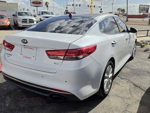 Used 2018 Kia Optima EX w/ Technology Package FWD image 5