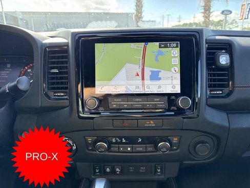 Used 2022 Nissan Frontier PRO-4X image 17