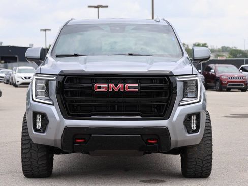 Used 2023 GMC Yukon AT4 AWD/4WD image 2