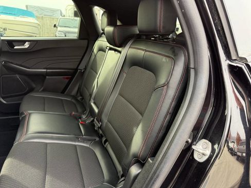 Used 2025 Ford Escape ST-Line image 17