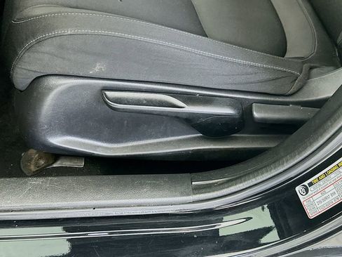 Used 2019 Honda Civic EX image 22