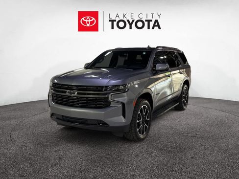 Used 2021 Chevrolet Tahoe RST w/ Luxury Package RWD image 1