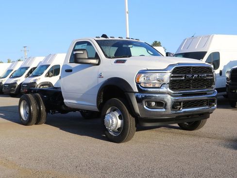 New 2024 RAM 5500 Tradesman image 13