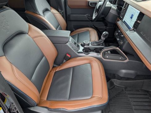 Used 2024 Ford Bronco Outer Banks image 26