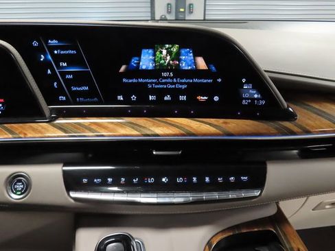 Certified 2023 Cadillac Escalade Premium Luxury Platinum image 22