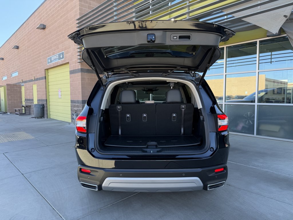 Used 2025 Honda Pilot Touring image 38