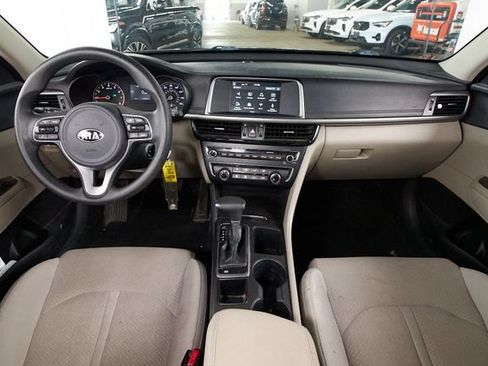 Used 2018 Kia Optima LX FWD image 6
