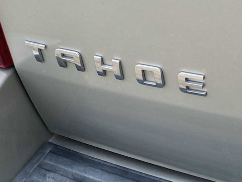 Used 2014 Chevrolet Tahoe LTZ AWD/4WD image 15