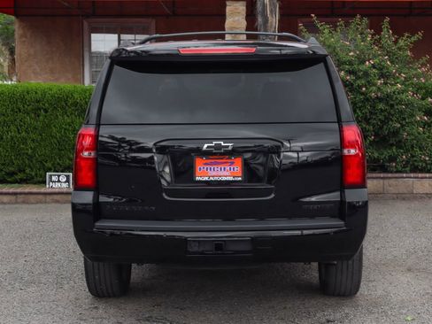Used 2019 Chevrolet Suburban Premier image 7