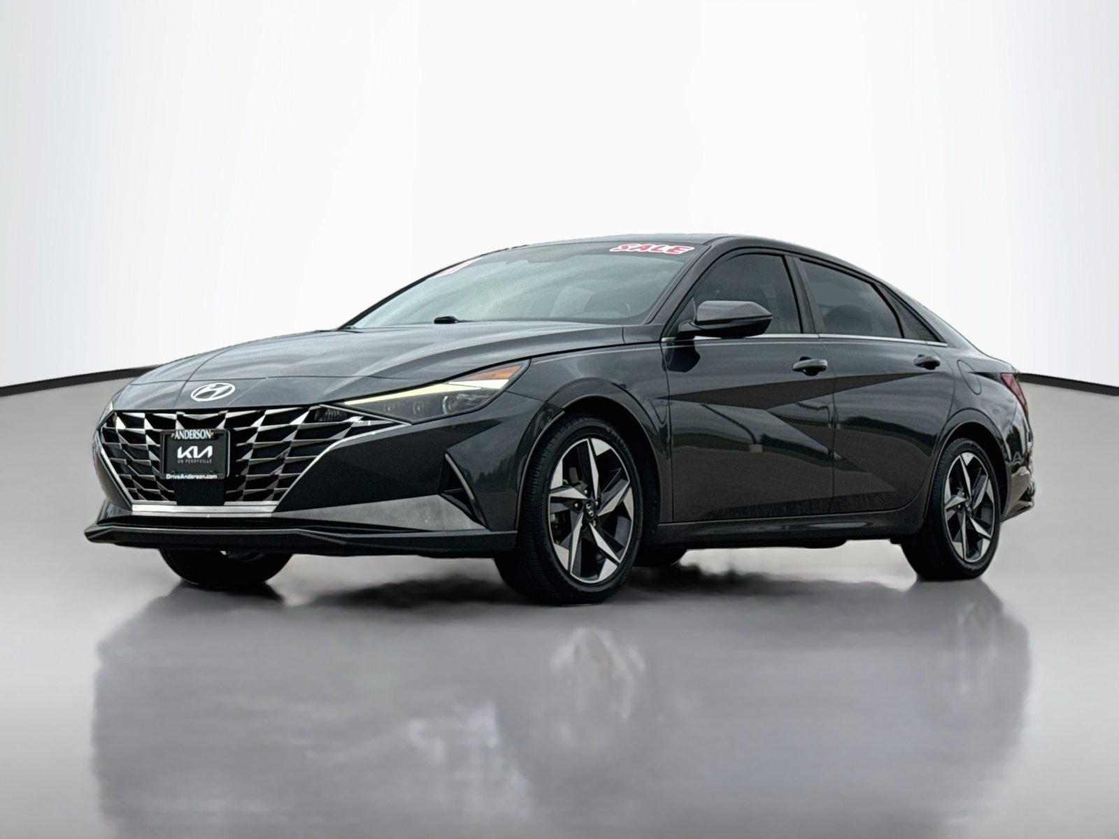 Used 2021 Hyundai Elantra Limited w/ Cargo Package FWD image 3