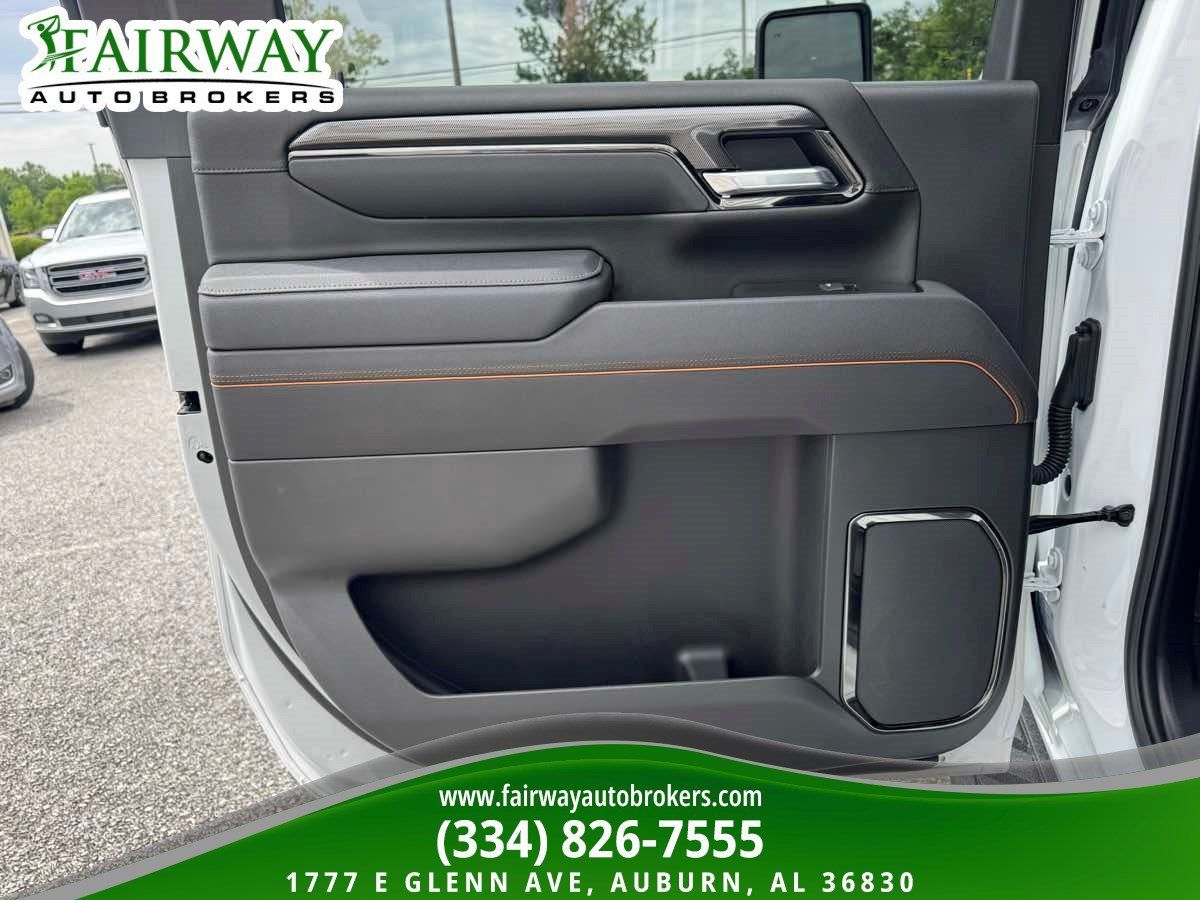 Used 2025 GMC Sierra 2500 AT4 w/ AT4 Premium Plus Package AWD/4WD image 27