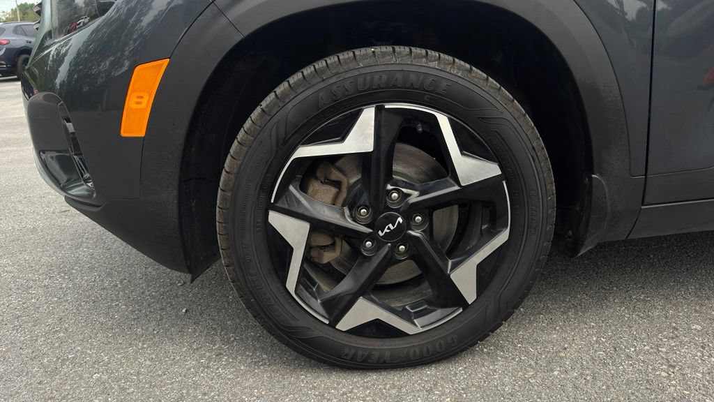 Used 2024 Kia Seltos EX AWD/4WD image 19