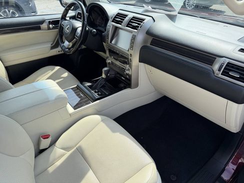 Used 2021 Lexus GX 460 Premium w/ Premium Package AWD/4WD image 12