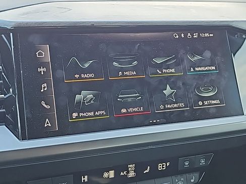 Used 2023 Audi Q4 e-tron Premium Plus w/ Premium Plus image 5