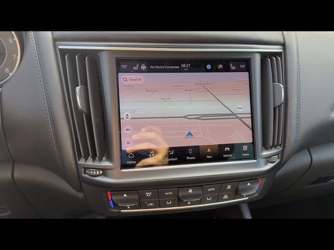 Used 2022 Maserati Levante Modena AWD/4WD image 8
