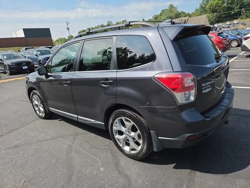 Used 2017 Subaru Forester 2.5i Touring AWD/4WD image 5