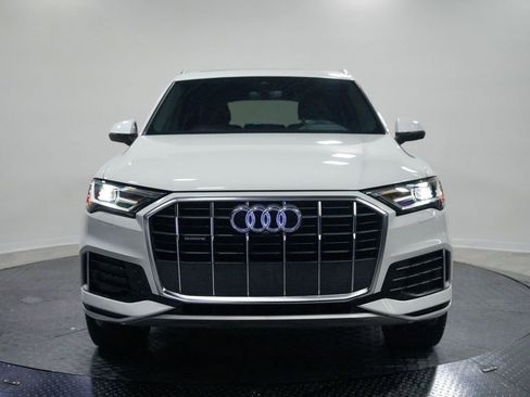 Used 2023 Audi Q7 2.0T Premium w/ Towing Package AWD/4WD image 2