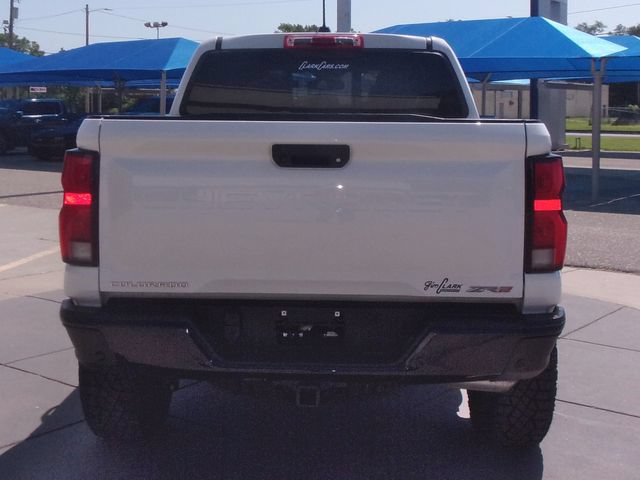 Used 2024 Chevrolet Colorado ZR2 w/ ZR2 Convenience Package III AWD/4WD image 17