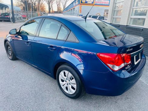 Used 2013 Chevrolet Cruze LS image 7