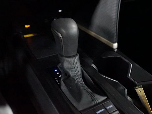 Used 2026 Toyota Camry SE FWD image 22