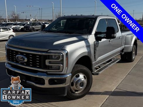Used 2024 Ford F350 Lariat image 4