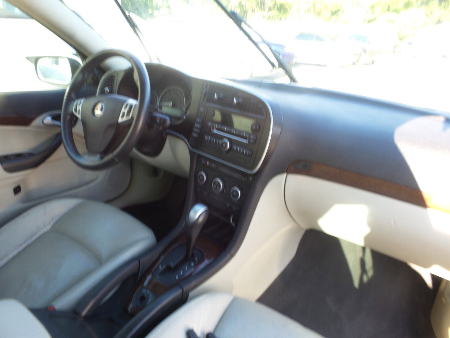 Used 2008 Saab 9-3 2.0T w/ Moonroof Package FWD image 7