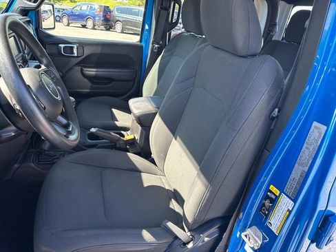 Used 2020 Jeep Gladiator Sport AWD/4WD image 26