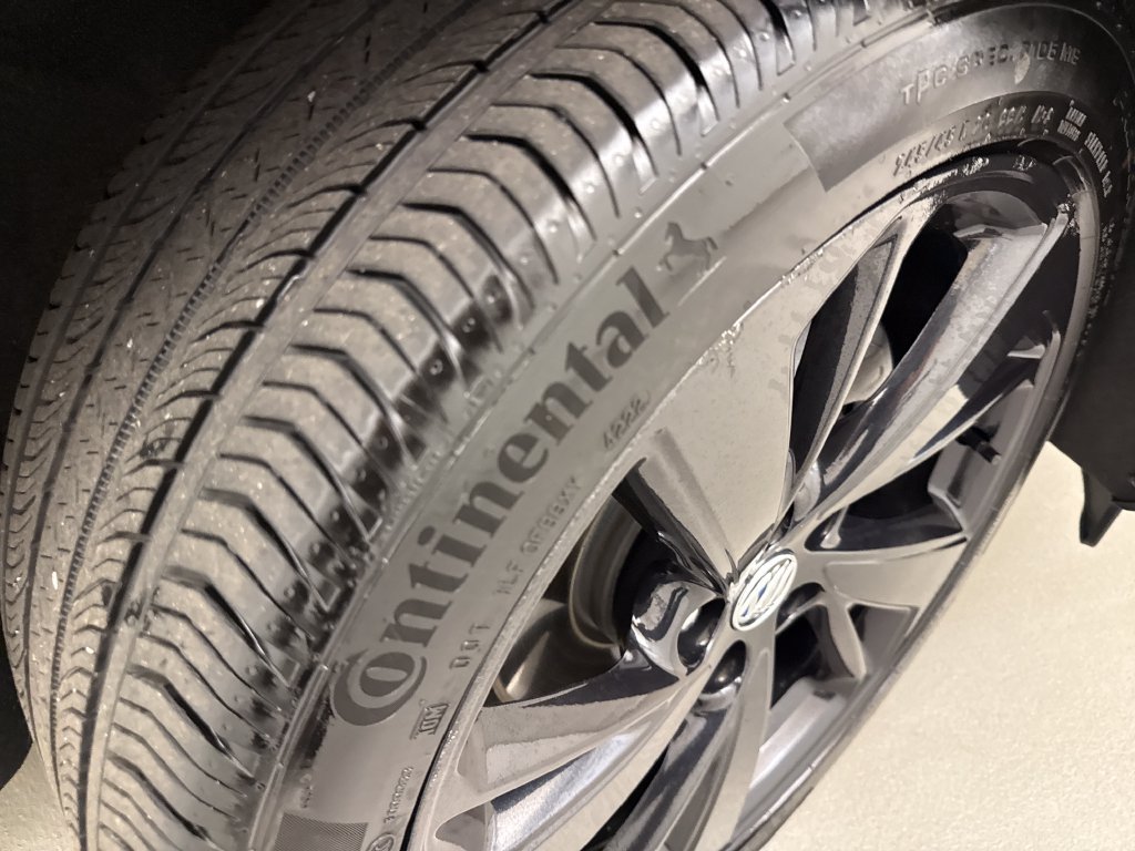 Used 2023 Buick Envision Preferred w/ Sport Touring Package AWD/4WD image 28