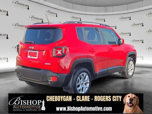 Used 2016 Jeep Renegade Latitude image 17