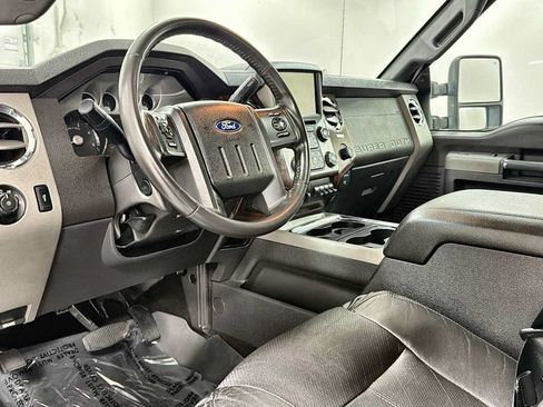 Used 2016 Ford F250 Lariat w/ Lariat Ultimate Package AWD/4WD image 12