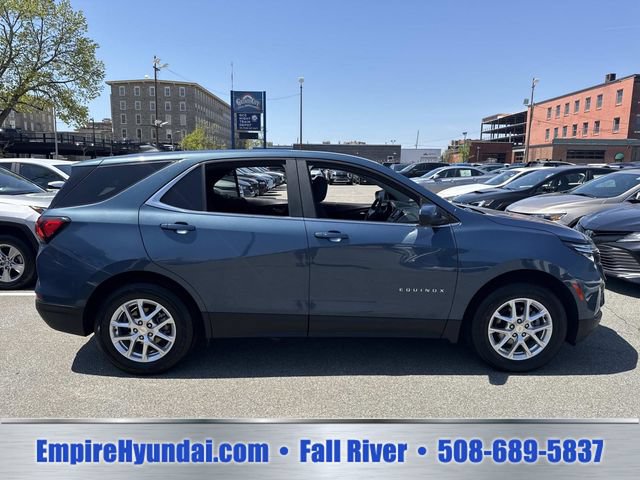 Used 2024 Chevrolet Equinox LT AWD/4WD image 3