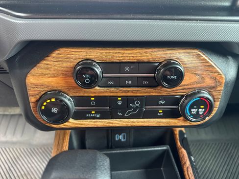 Used 2023 Ford Bronco 4-Door AWD/4WD image 26