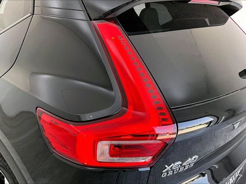 New 2026 Volvo XC40 B5 Ultra w/ Protection Package Premier AWD/4WD image 31