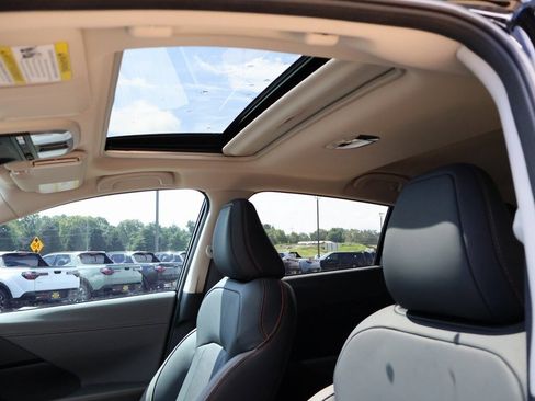 New 2025 Subaru Crosstrek 2.5i Limited w/ Crosstrek Mirror Package image 26