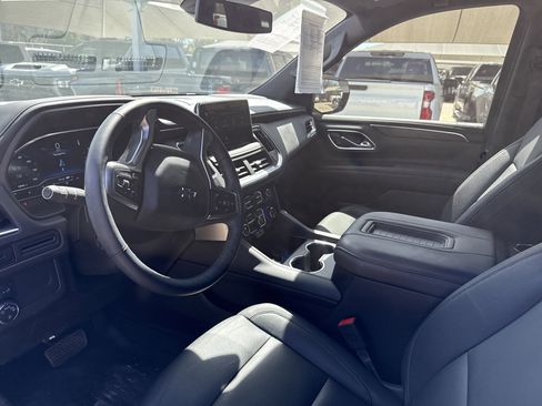 Used 2024 Chevrolet Tahoe Z71 w/ Luxury Package image 7