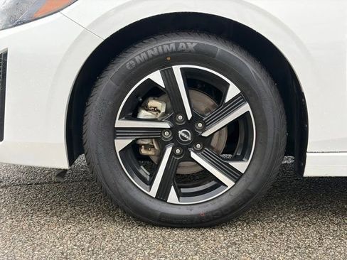 Used 2024 Nissan Sentra SV image 24