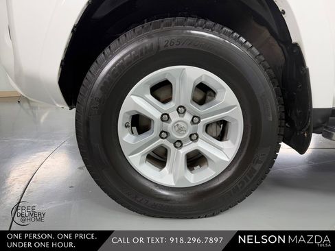 Used 2019 Toyota 4Runner SR5 Premium AWD/4WD image 11