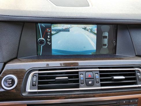 Used 2011 BMW 750Li xDrive image 45