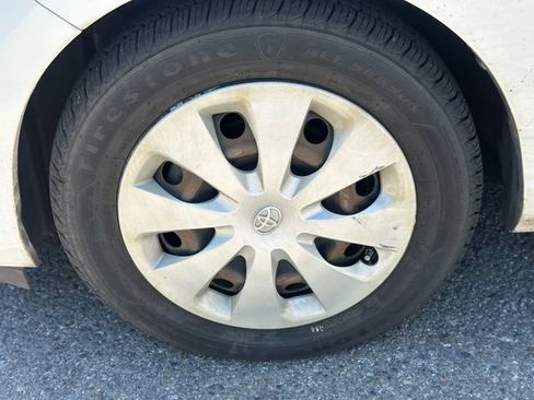 Used 2013 Toyota Prius C Two FWD image 16