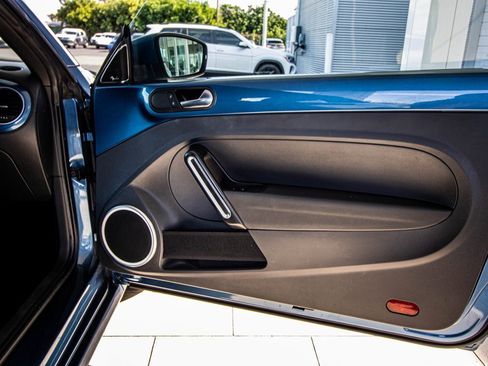 Used 2019 Volkswagen Beetle 2.0T SE image 34